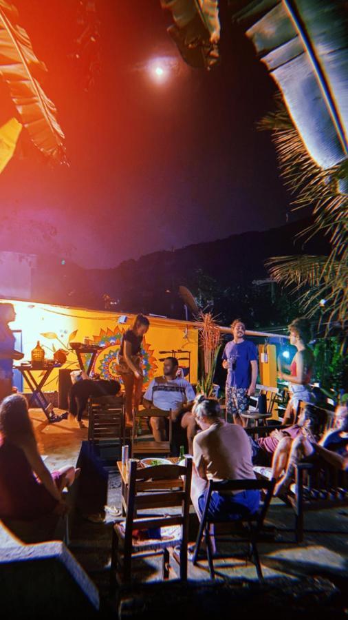 Sintonia Surf Hostel E Bar Ubatuba Ngoại thất bức ảnh